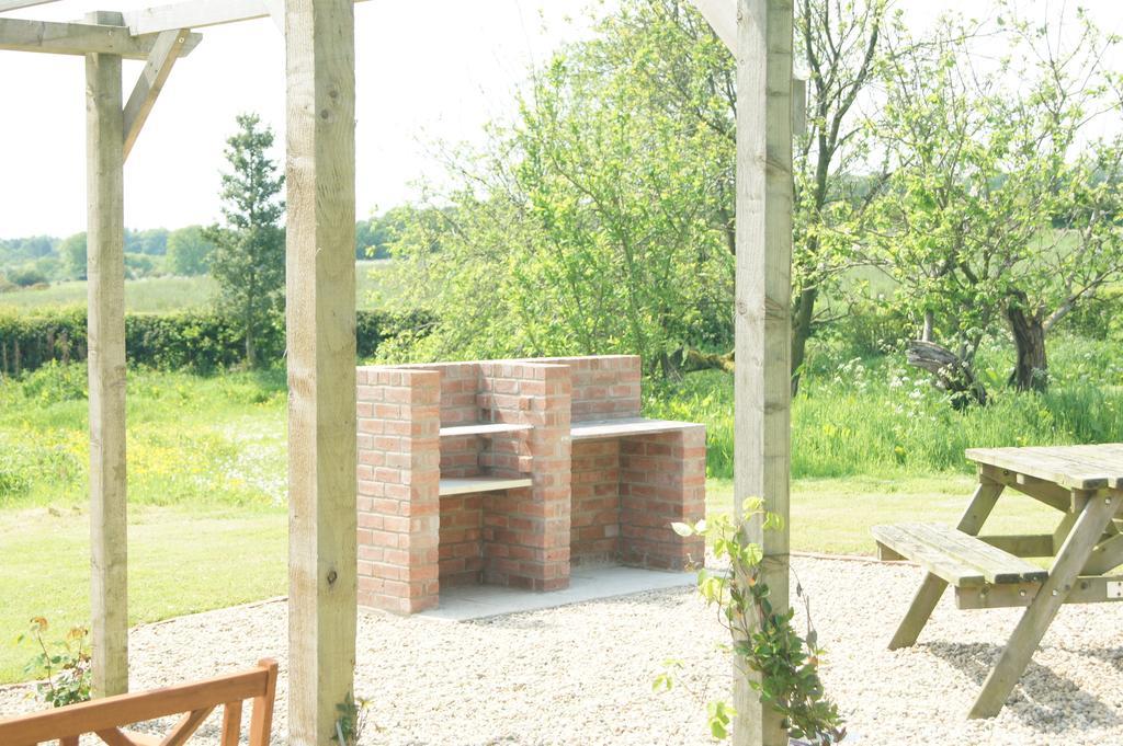 Rawcliffe House Farm Villa Пикъринг Екстериор снимка